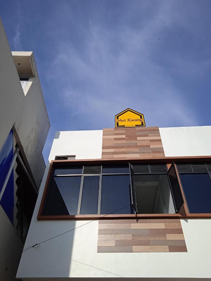 Aur Kuning Hostel Syariah 武吉丁宜 外观 照片