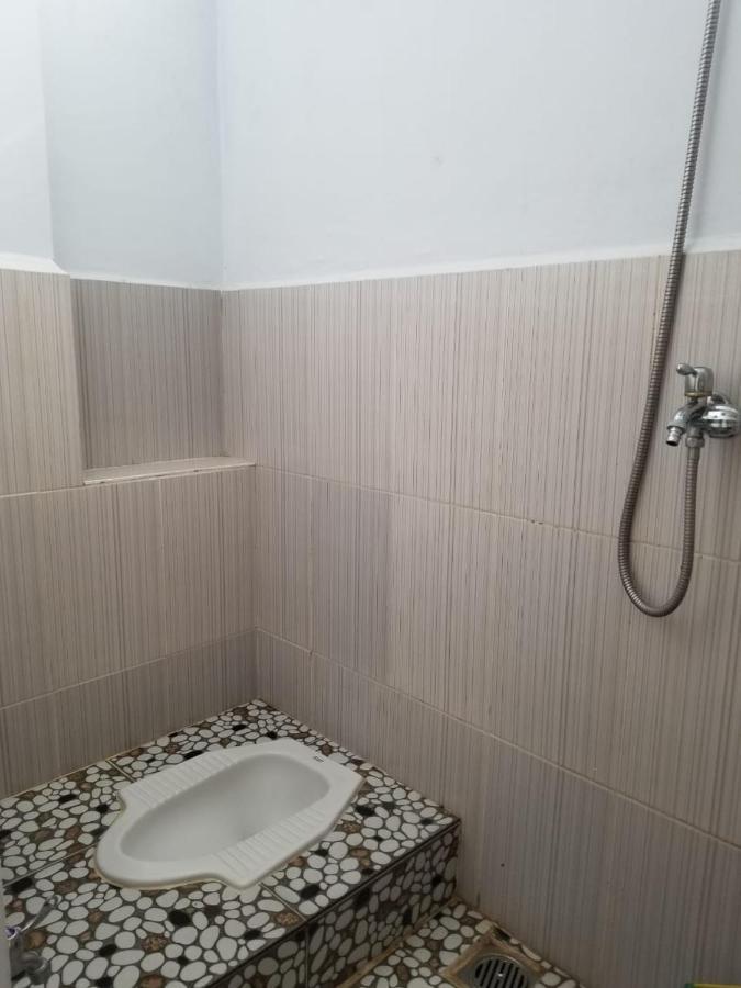Aur Kuning Hostel Syariah 武吉丁宜 外观 照片