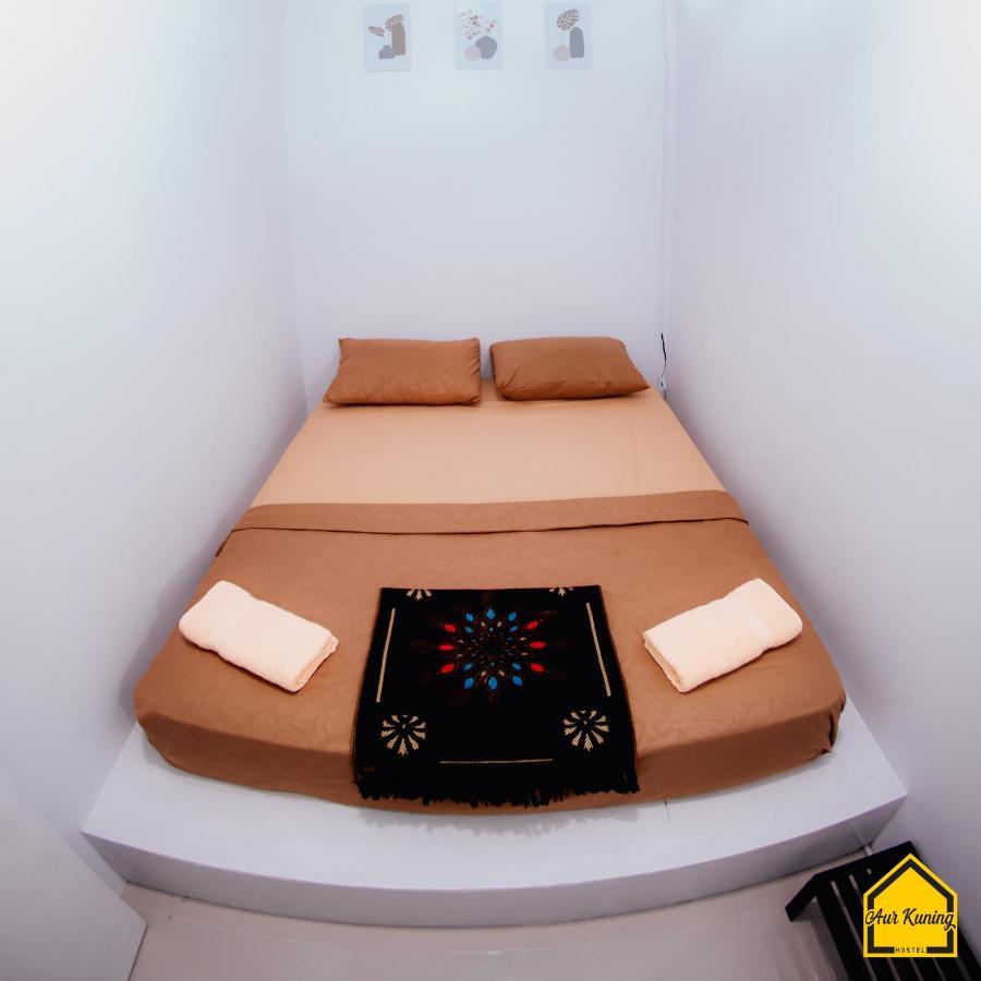 Aur Kuning Hostel Syariah 武吉丁宜 外观 照片