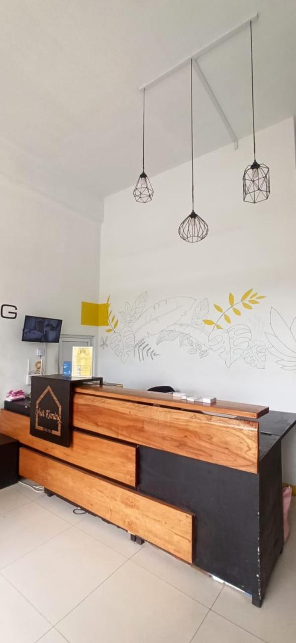 Aur Kuning Hostel Syariah 武吉丁宜 外观 照片